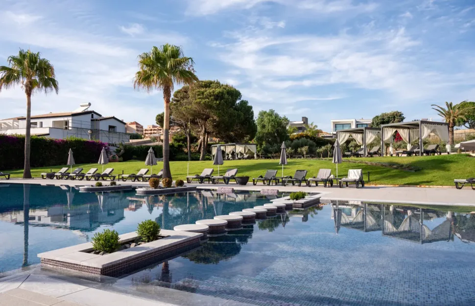 Mimozu un mandeļkoku plaukumā Algarvē – Portugāle, ar atpūtu