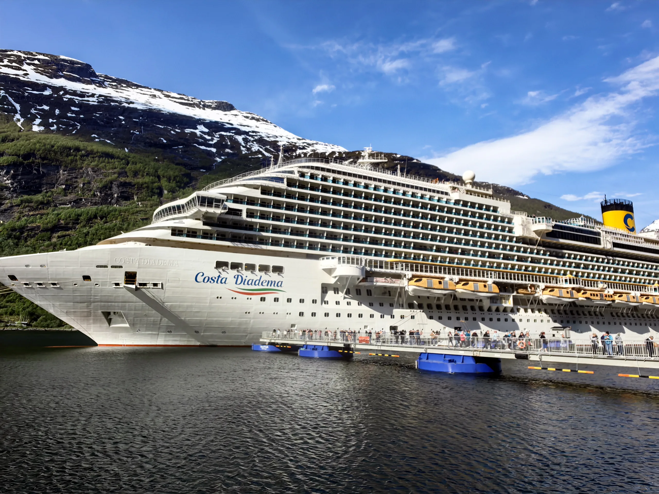 Norvēģijas fjordu kruīzs ar Costa Diadema
